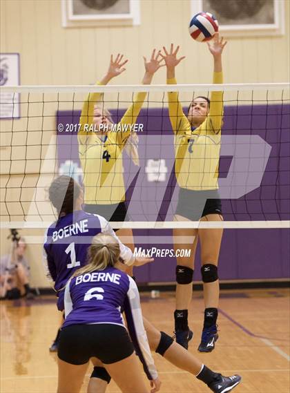 Thumbnail 2 in Blanco @ Boerne photogallery.