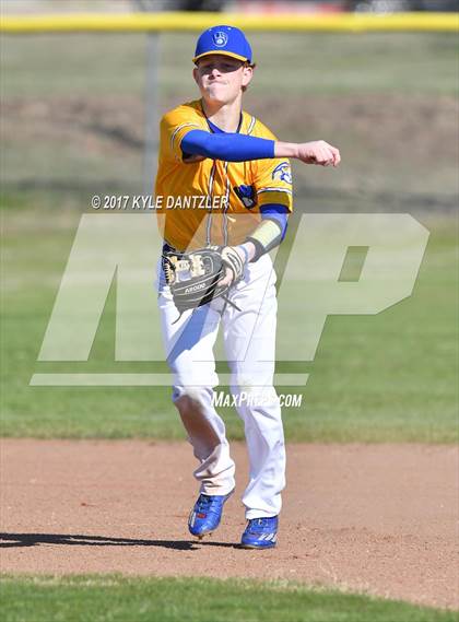 Thumbnail 3 in Sam Rayburn vs Bland (Blue Ridge Tournament) photogallery.