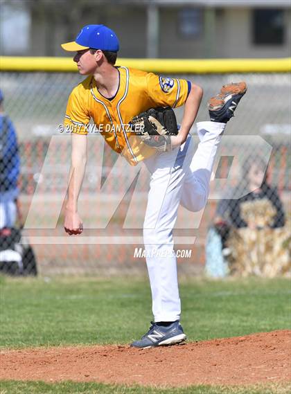 Thumbnail 3 in Sam Rayburn vs Bland (Blue Ridge Tournament) photogallery.
