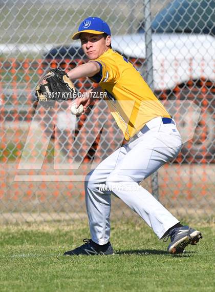 Thumbnail 3 in Sam Rayburn vs Bland (Blue Ridge Tournament) photogallery.