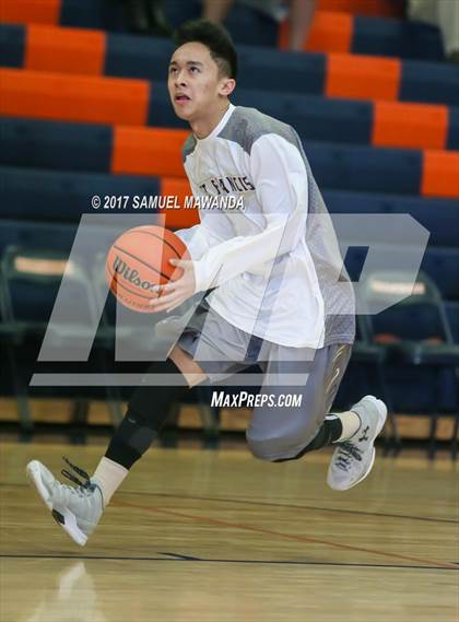 Thumbnail 1 in Chaminade vs  St. Francis photogallery.