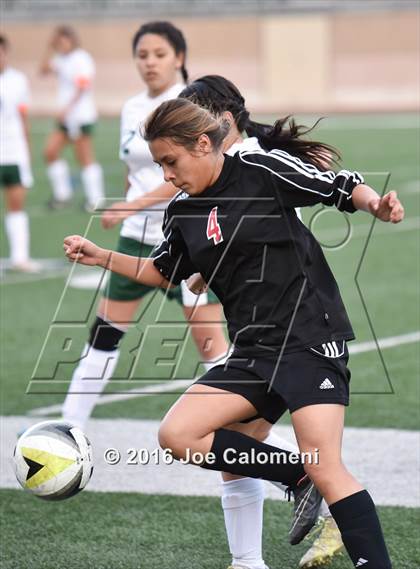 Thumbnail 2 in Holmes vs Wagner (Farris Stadium) photogallery.