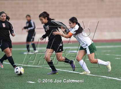 Thumbnail 1 in Holmes vs Wagner (Farris Stadium) photogallery.
