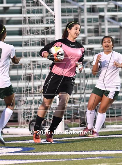 Thumbnail 2 in Holmes vs Wagner (Farris Stadium) photogallery.