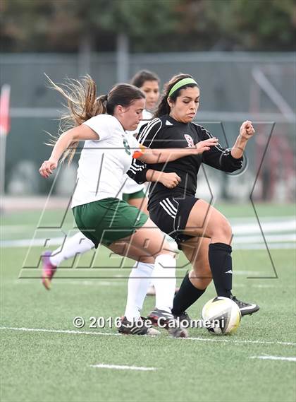 Thumbnail 2 in Holmes vs Wagner (Farris Stadium) photogallery.