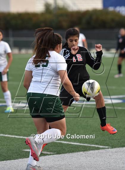 Thumbnail 2 in Holmes vs Wagner (Farris Stadium) photogallery.