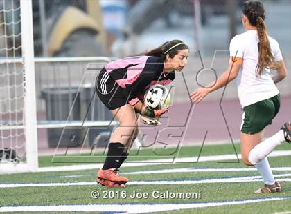 Thumbnail 1 in Holmes vs Wagner (Farris Stadium) photogallery.