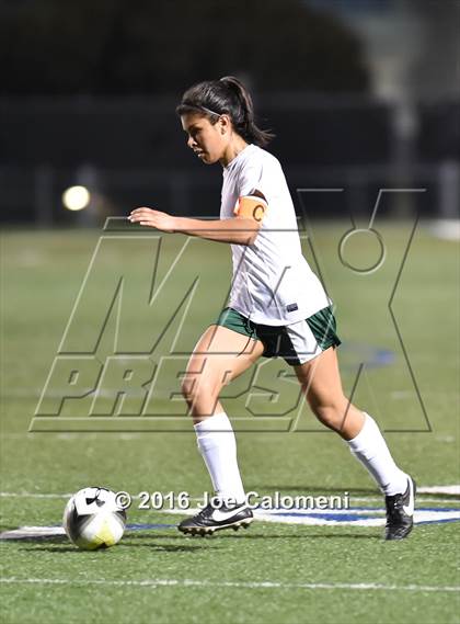 Thumbnail 1 in Holmes vs Wagner (Farris Stadium) photogallery.