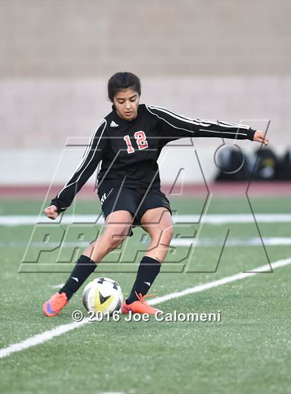 Thumbnail 2 in Holmes vs Wagner (Farris Stadium) photogallery.