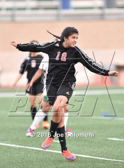 Thumbnail 2 in Holmes vs Wagner (Farris Stadium) photogallery.