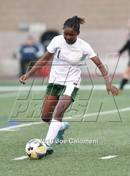 Thumbnail 2 in Holmes vs Wagner (Farris Stadium) photogallery.