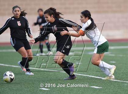 Thumbnail 2 in Holmes vs Wagner (Farris Stadium) photogallery.