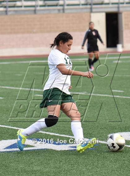 Thumbnail 1 in Holmes vs Wagner (Farris Stadium) photogallery.
