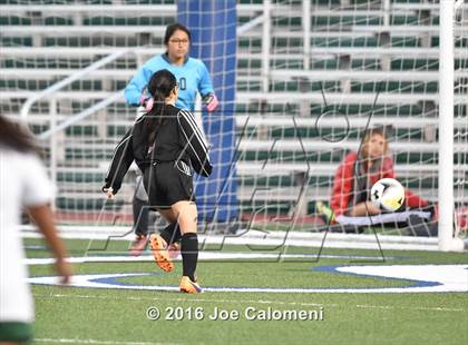 Thumbnail 1 in Holmes vs Wagner (Farris Stadium) photogallery.