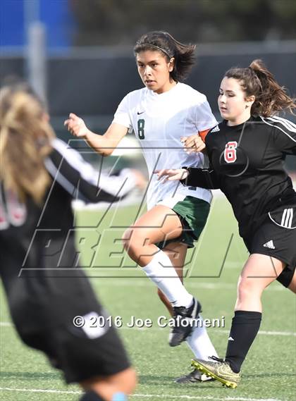 Thumbnail 1 in Holmes vs Wagner (Farris Stadium) photogallery.