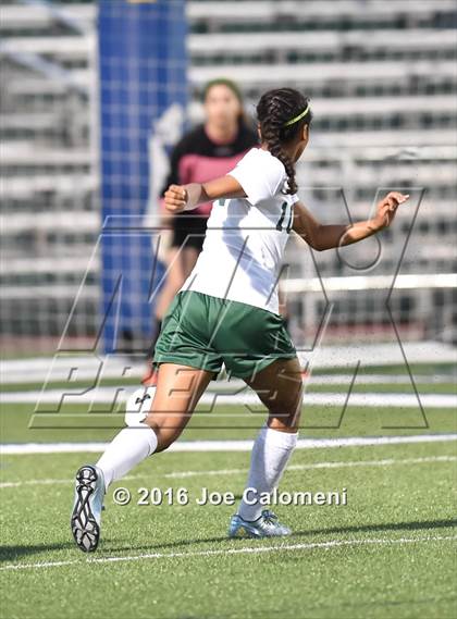 Thumbnail 2 in Holmes vs Wagner (Farris Stadium) photogallery.