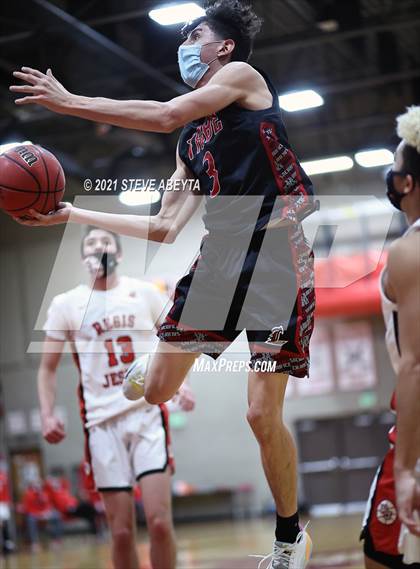 Thumbnail 2 in Loveland @ Regis Jesuit (CHSAA Class 5A Round 1) photogallery.