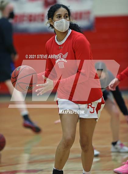 Thumbnail 2 in Grandview @ Regis Jesuit (CHSAA 5A Final Four) photogallery.