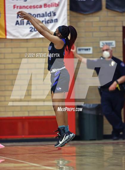 Thumbnail 3 in Grandview @ Regis Jesuit (CHSAA 5A Final Four) photogallery.