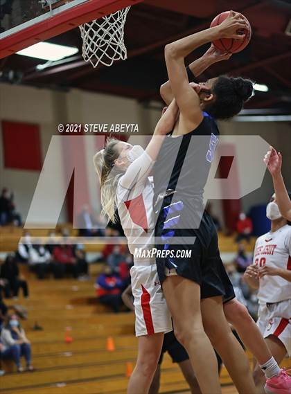 Thumbnail 1 in Grandview @ Regis Jesuit (CHSAA 5A Final Four) photogallery.