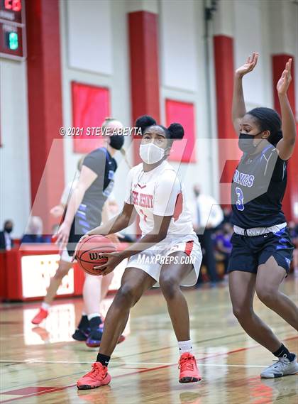Thumbnail 1 in Grandview @ Regis Jesuit (CHSAA 5A Final Four) photogallery.
