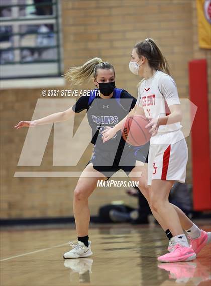 Thumbnail 2 in Grandview @ Regis Jesuit (CHSAA 5A Final Four) photogallery.