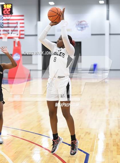 Thumbnail 2 in Example Academy Red vs. Lincoln Prep (Ontario, Canada) - (Nike Tournament of Champions) photogallery.