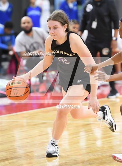 Thumbnail 1 in Example Academy Red vs. Lincoln Prep (Ontario, Canada) - (Nike Tournament of Champions) photogallery.