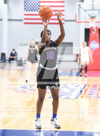 Thumbnail 1 in Example Academy Red vs. Lincoln Prep (Ontario, Canada) - (Nike Tournament of Champions) photogallery.