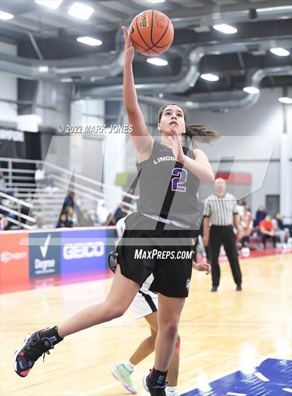 Thumbnail 2 in Example Academy Red vs. Lincoln Prep (Ontario, Canada) - (Nike Tournament of Champions) photogallery.