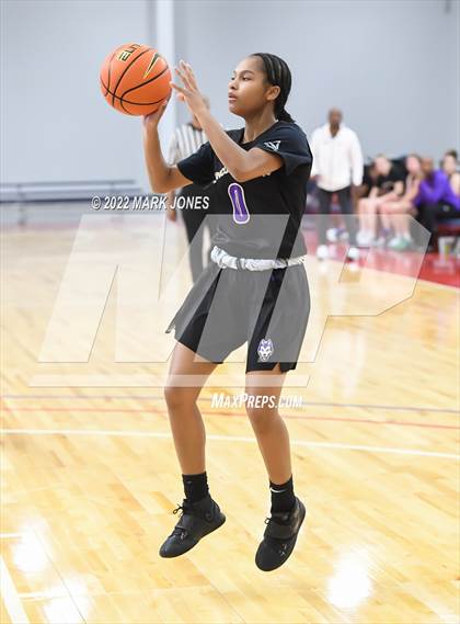 Thumbnail 2 in Example Academy Red vs. Lincoln Prep (Ontario, Canada) - (Nike Tournament of Champions) photogallery.