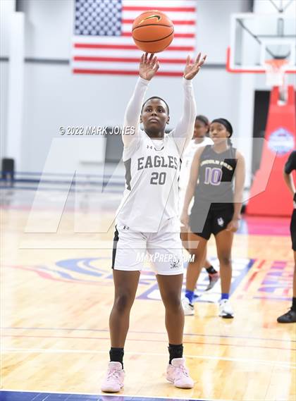 Thumbnail 3 in Example Academy Red vs. Lincoln Prep (Ontario, Canada) - (Nike Tournament of Champions) photogallery.