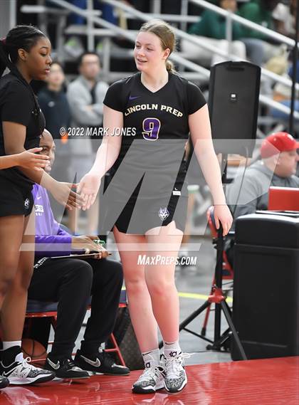 Thumbnail 3 in Example Academy Red vs. Lincoln Prep (Ontario, Canada) - (Nike Tournament of Champions) photogallery.