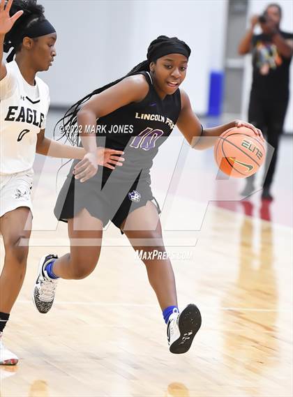 Thumbnail 1 in Example Academy Red vs. Lincoln Prep (Ontario, Canada) - (Nike Tournament of Champions) photogallery.