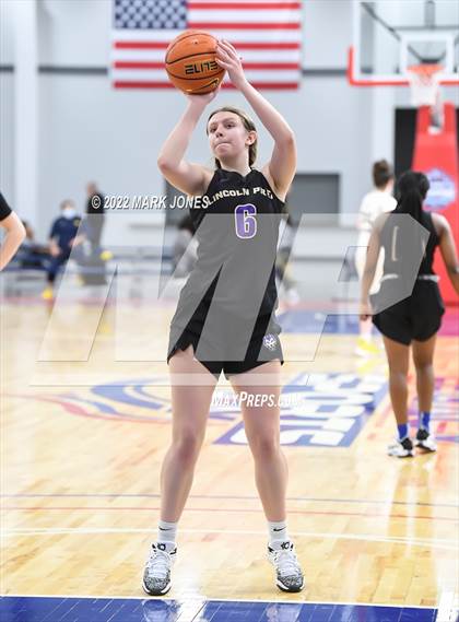 Thumbnail 3 in Example Academy Red vs. Lincoln Prep (Ontario, Canada) - (Nike Tournament of Champions) photogallery.