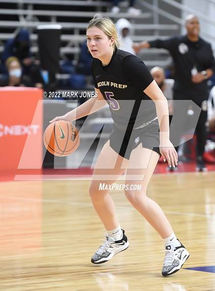 Thumbnail 2 in Example Academy Red vs. Lincoln Prep (Ontario, Canada) - (Nike Tournament of Champions) photogallery.