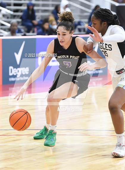 Thumbnail 1 in Example Academy Red vs. Lincoln Prep (Ontario, Canada) - (Nike Tournament of Champions) photogallery.