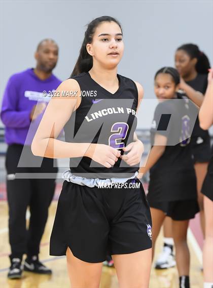 Thumbnail 2 in Example Academy Red vs. Lincoln Prep (Ontario, Canada) - (Nike Tournament of Champions) photogallery.
