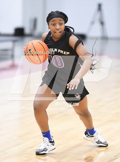 Thumbnail 2 in Example Academy Red vs. Lincoln Prep (Ontario, Canada) - (Nike Tournament of Champions) photogallery.
