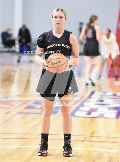 Thumbnail 3 in Example Academy Red vs. Lincoln Prep (Ontario, Canada) - (Nike Tournament of Champions) photogallery.