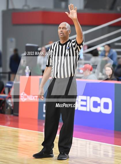 Thumbnail 2 in Example Academy Red vs. Lincoln Prep (Ontario, Canada) - (Nike Tournament of Champions) photogallery.