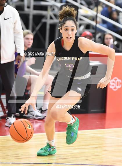Thumbnail 3 in Example Academy Red vs. Lincoln Prep (Ontario, Canada) - (Nike Tournament of Champions) photogallery.