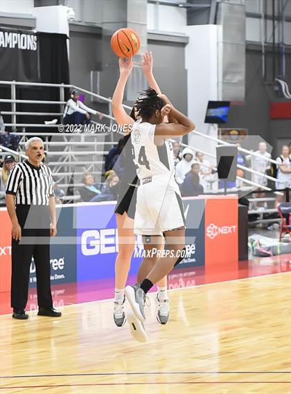 Thumbnail 2 in Example Academy Red vs. Lincoln Prep (Ontario, Canada) - (Nike Tournament of Champions) photogallery.
