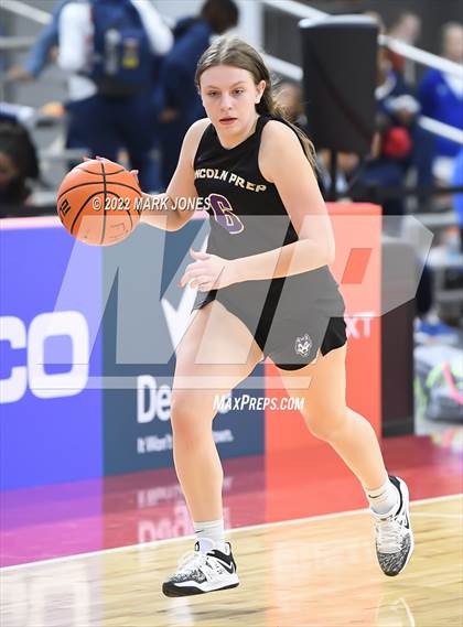 Thumbnail 3 in Example Academy Red vs. Lincoln Prep (Ontario, Canada) - (Nike Tournament of Champions) photogallery.