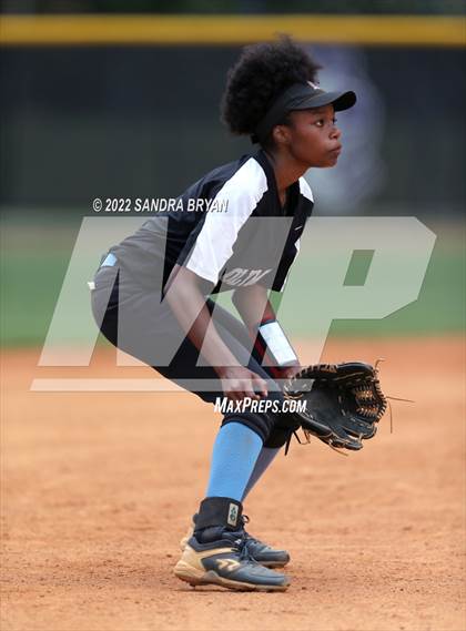 Thumbnail 3 in Olympic vs. South Mecklenburg (NCHSAA 4A Round 2 Playoff) photogallery.