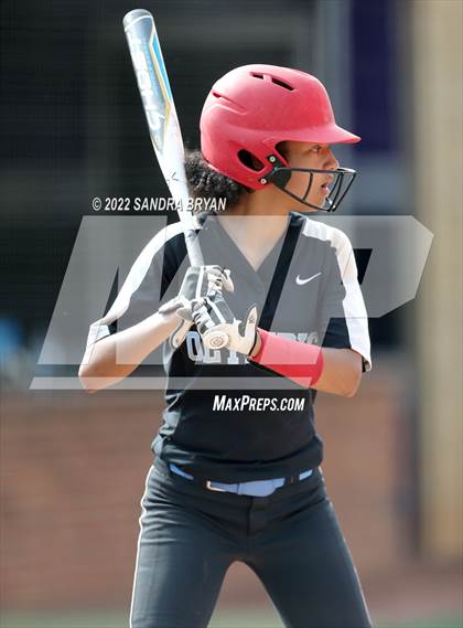 Thumbnail 2 in Olympic vs. South Mecklenburg (NCHSAA 4A Round 2 Playoff) photogallery.