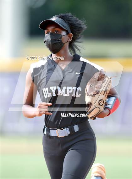 Thumbnail 1 in Olympic vs. South Mecklenburg (NCHSAA 4A Round 2 Playoff) photogallery.