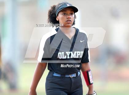 Thumbnail 3 in Olympic vs. South Mecklenburg (NCHSAA 4A Round 2 Playoff) photogallery.