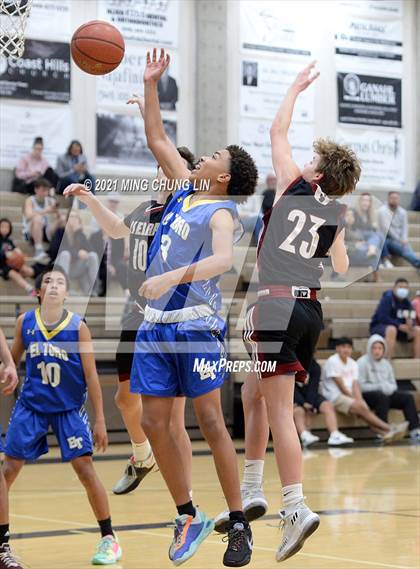 Thumbnail 3 in JSerra Catholic vs. El Toro (Aliso Niguel Classic) photogallery.