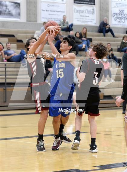 Thumbnail 3 in JSerra Catholic vs. El Toro (Aliso Niguel Classic) photogallery.